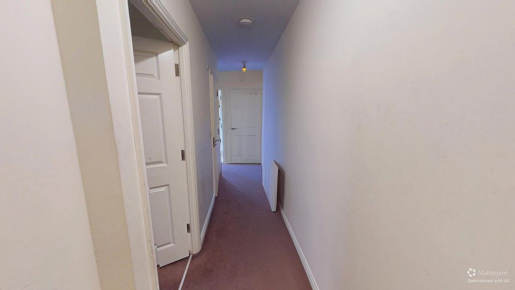 Property photo 2 of 12 Image