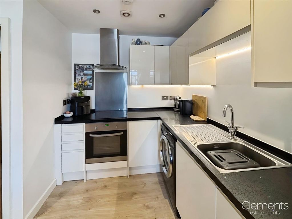 Property photo 2 of 10 84Fcbc95-Kitchen 201.Jpg