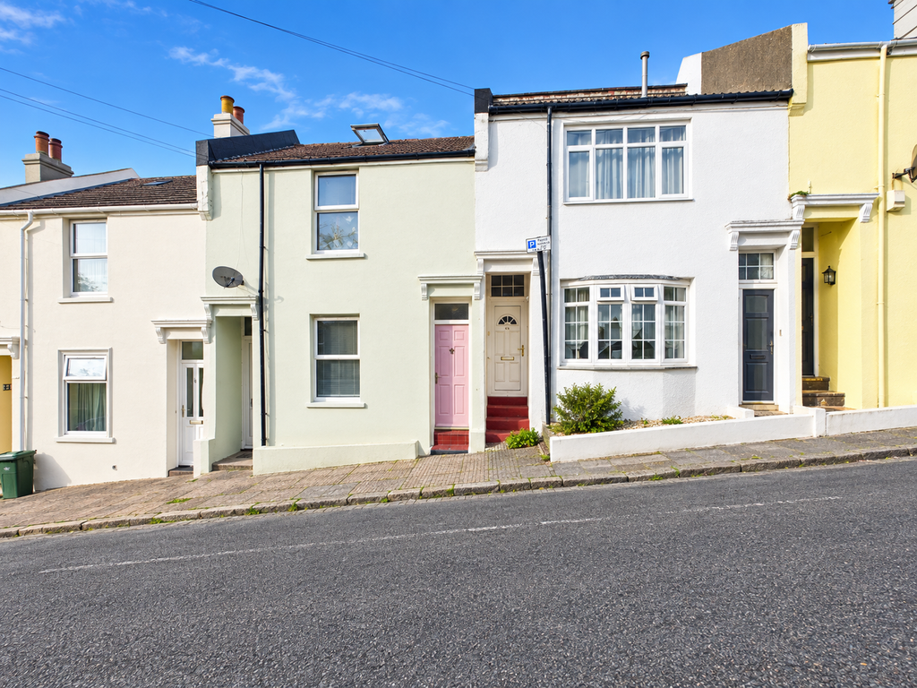 Property photo 1 of 12