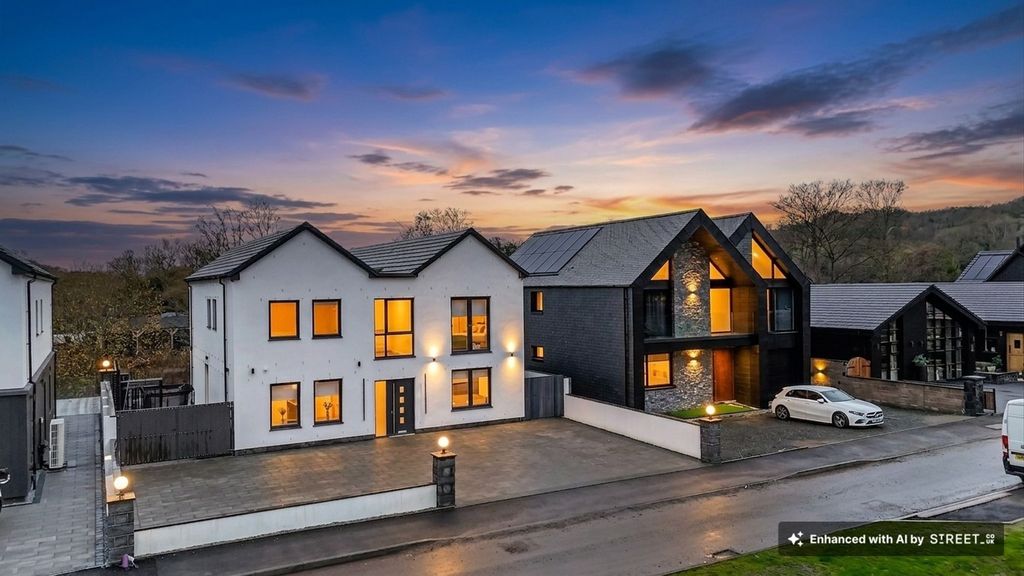 Property photo 1 of 38