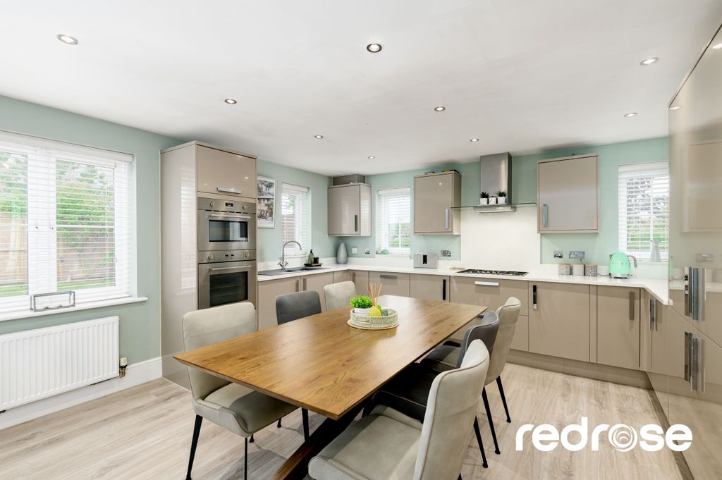 Property photo 1 of 42 Web_31 Spennymoor Cl-16