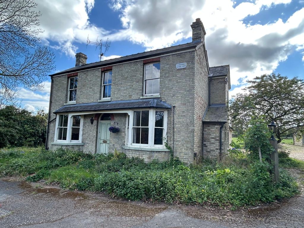 Property photo 1 of 21