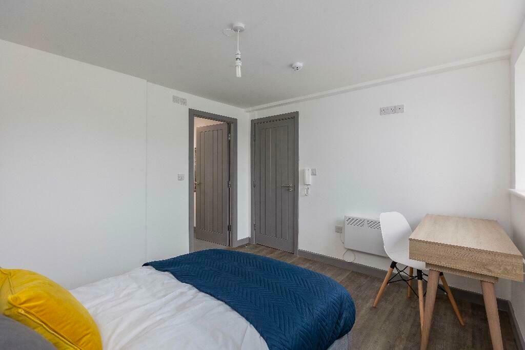 Property photo 3 of 9