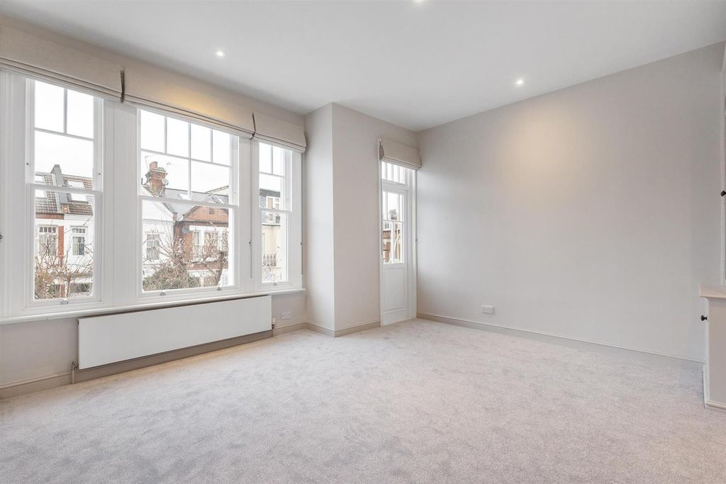 Property photo 3 of 17 9O2A8228-Hdr.Jpg