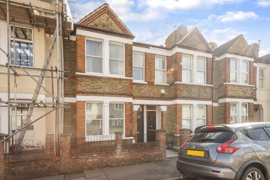 Property photo 2 of 10