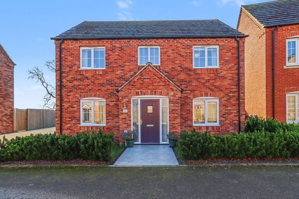 Property photo 1 of 41 4820741