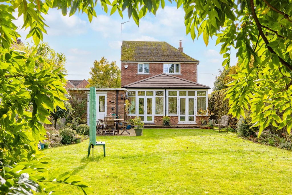 Property photo 2 of 34 4584136