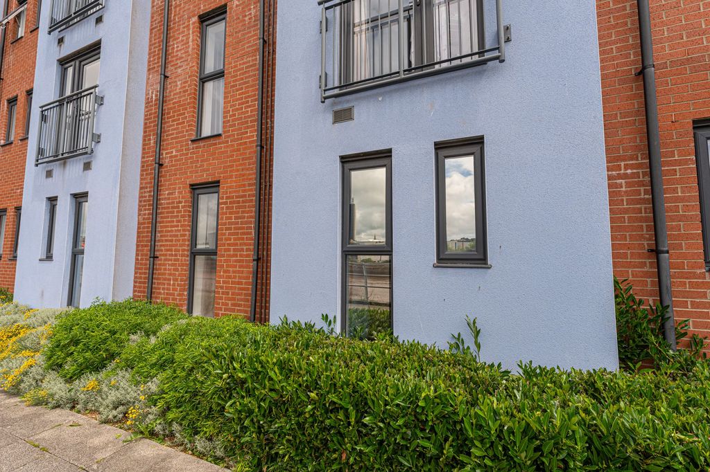 Additional image 23 of 2 bed flat for saleBaroque Court, The Serlio NP19