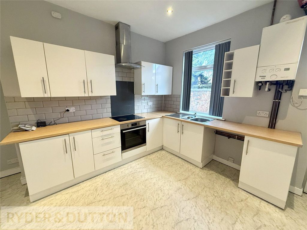 Property photo 3 of 22 Kitchen