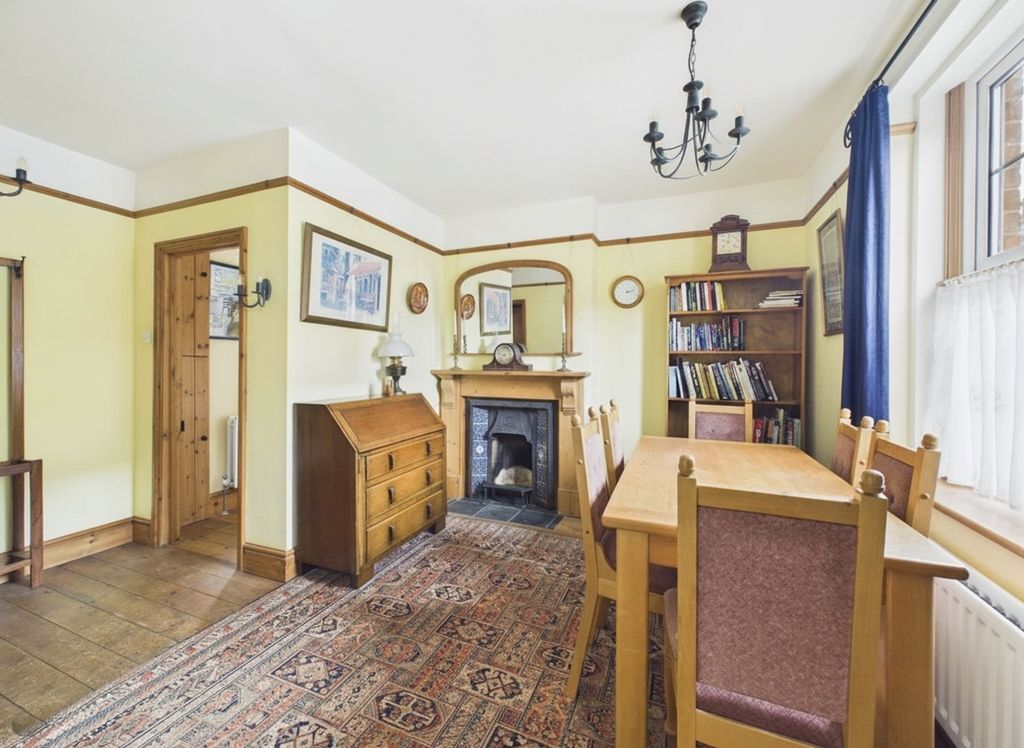 Property photo 2 of 27 2
