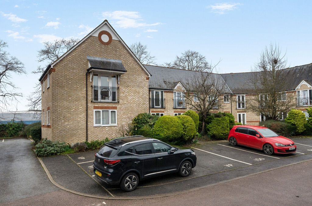 Property photo 2 of 15