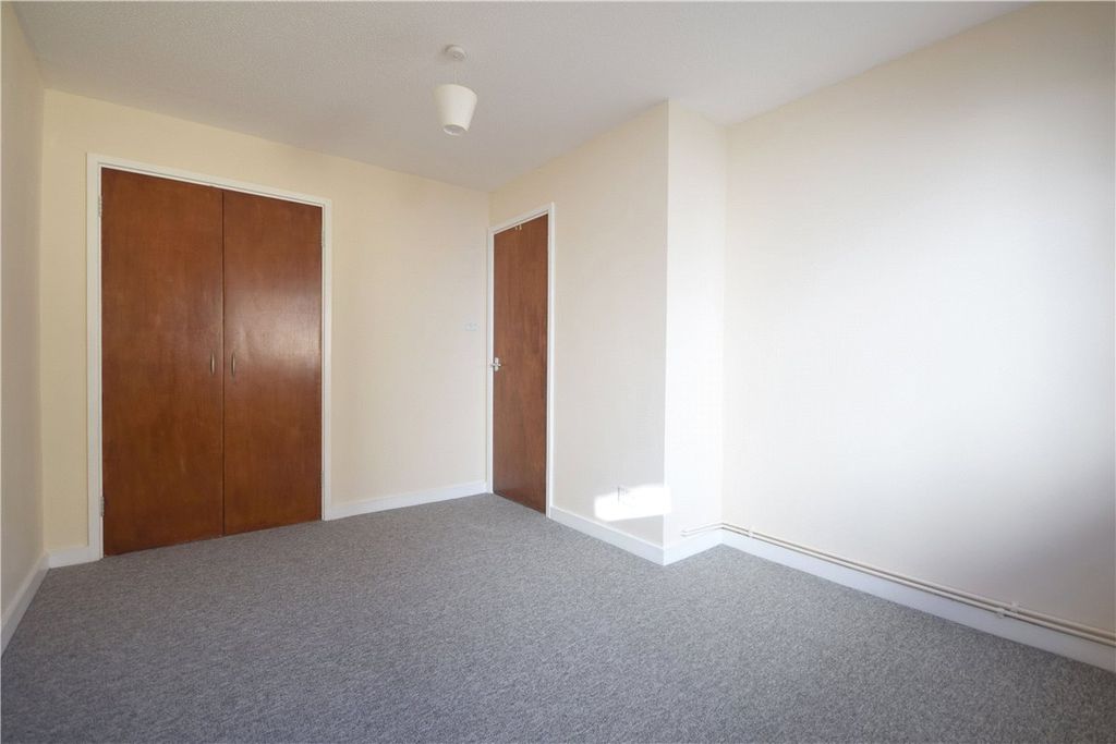 Property photo 3 of 6 Picture No. 14