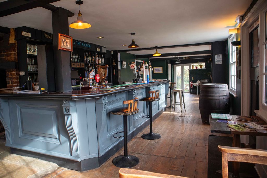 Property photo 2 of 10