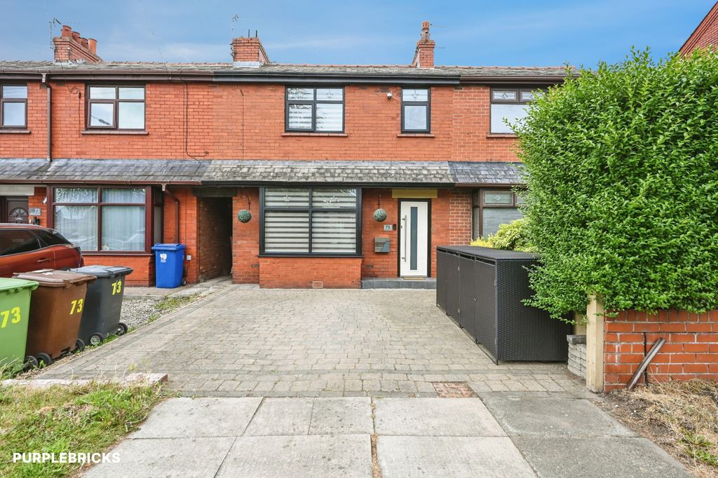 Property photo 1 of 30