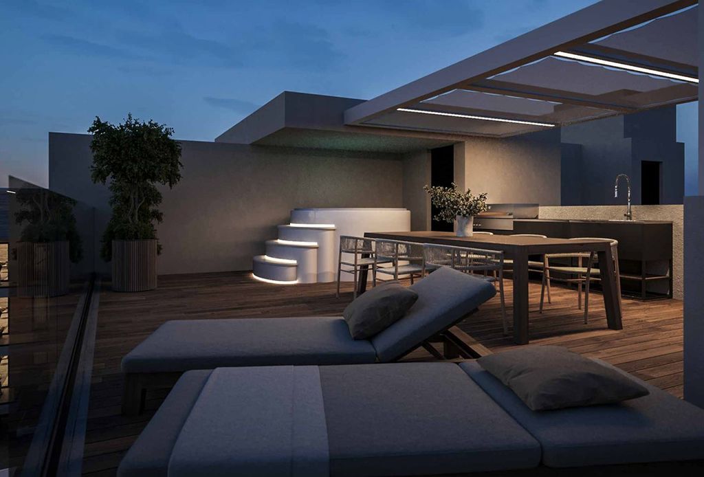 Property photo 2 of 32 Roof Terrace -...