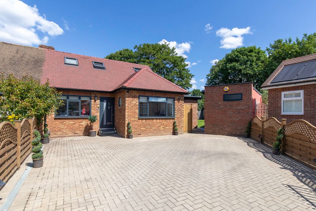 Property photo 1 of 26 5A1A5464