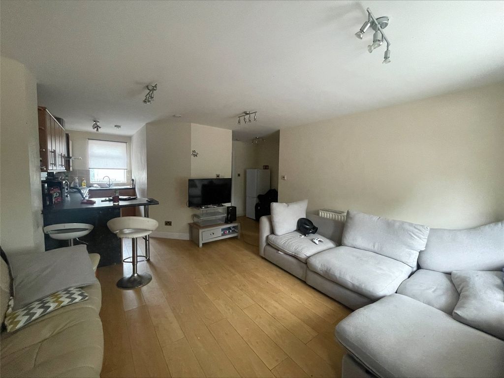Property photo 2 of 25 Picture No. 03