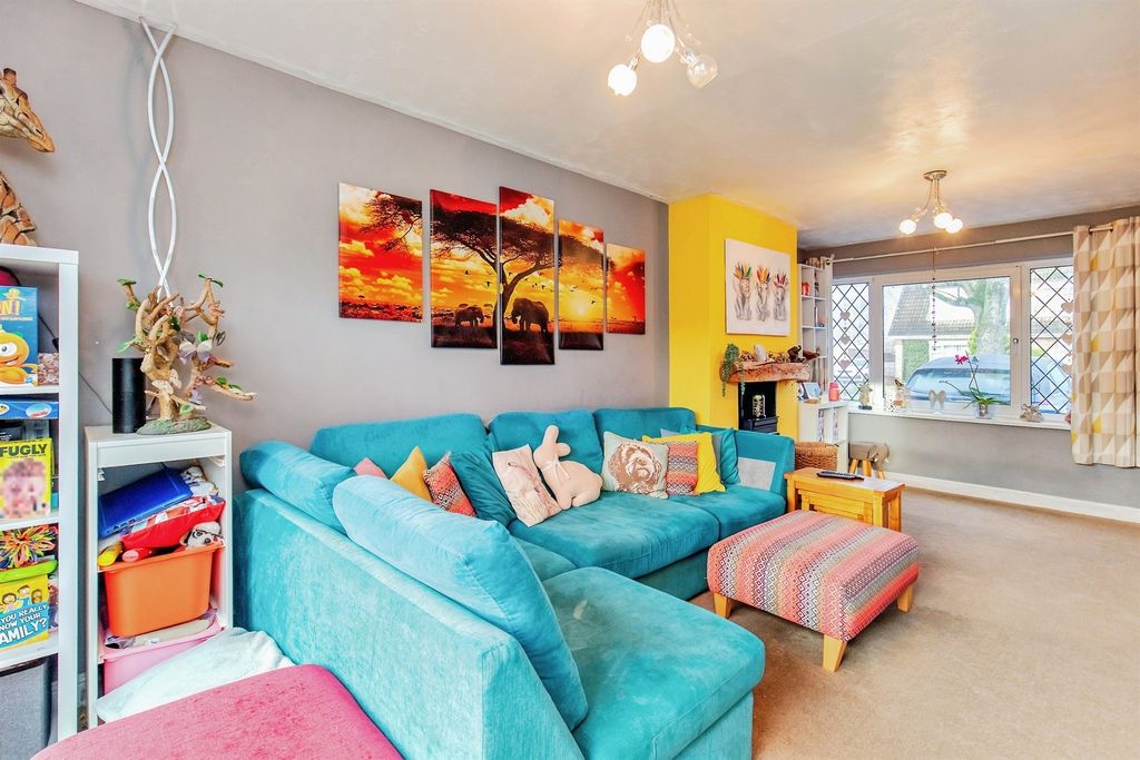 Property photo 2 of 23