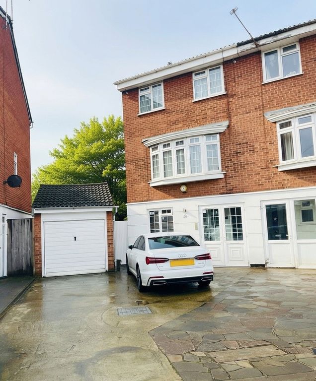 Property photo 3 of 16