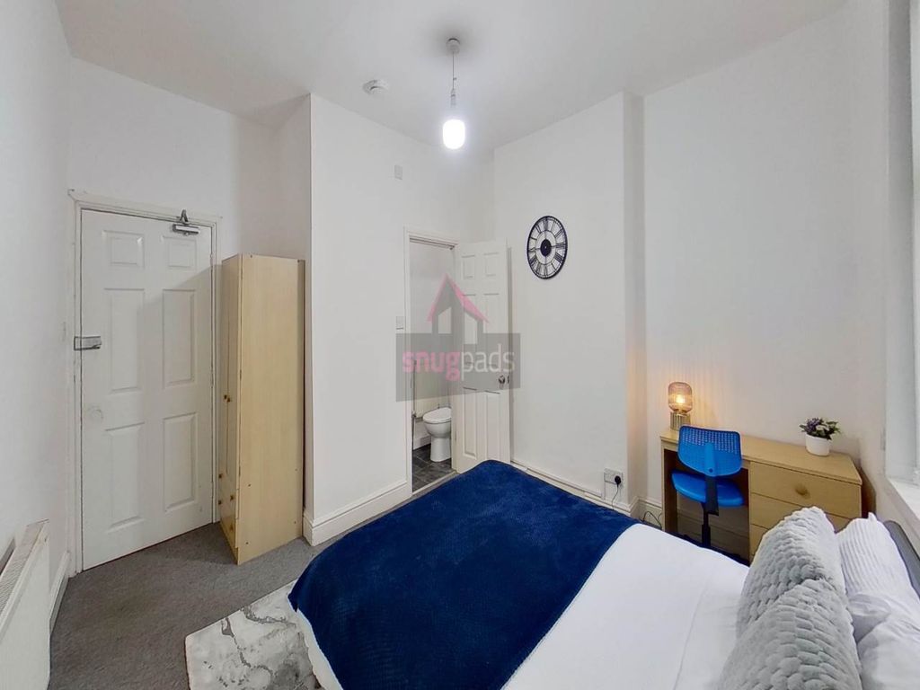 Property photo 1 of 11 R4A