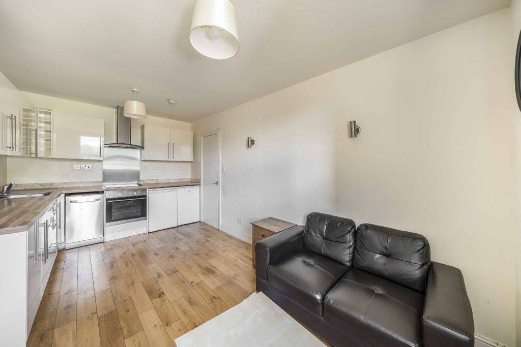 Property photo 2 of 4