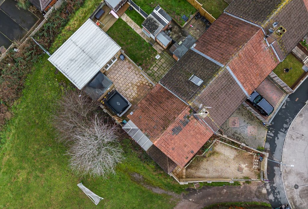 Property photo 2 of 18 1397970-2-6967Bb2...