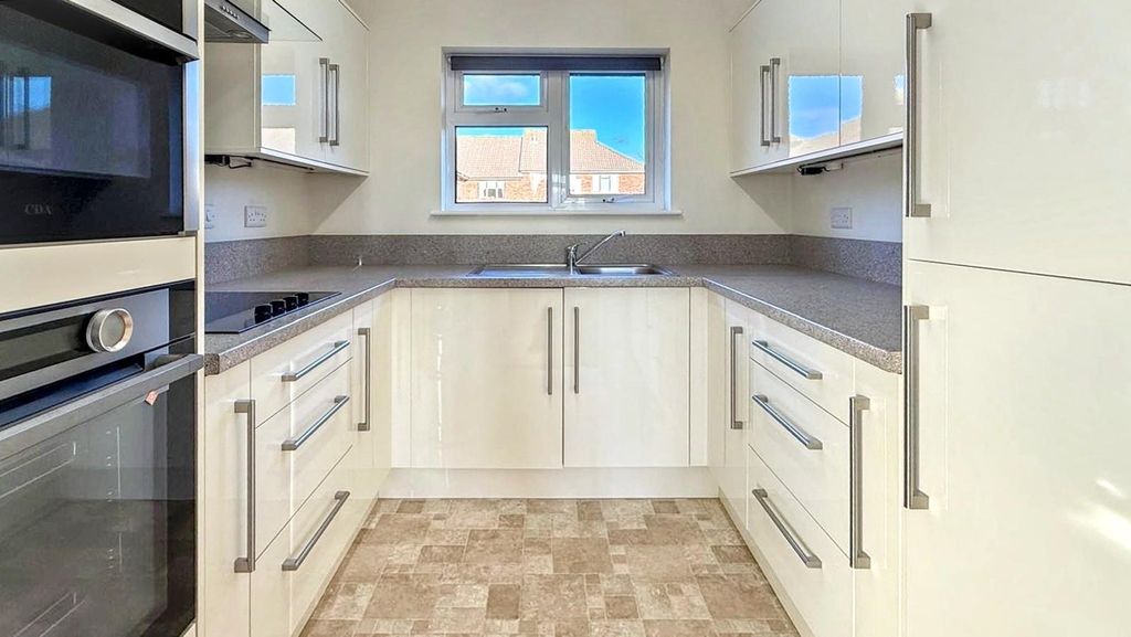 Property photo 3 of 22 Photo-2025-11-25-16-14-40 (6).Jpg