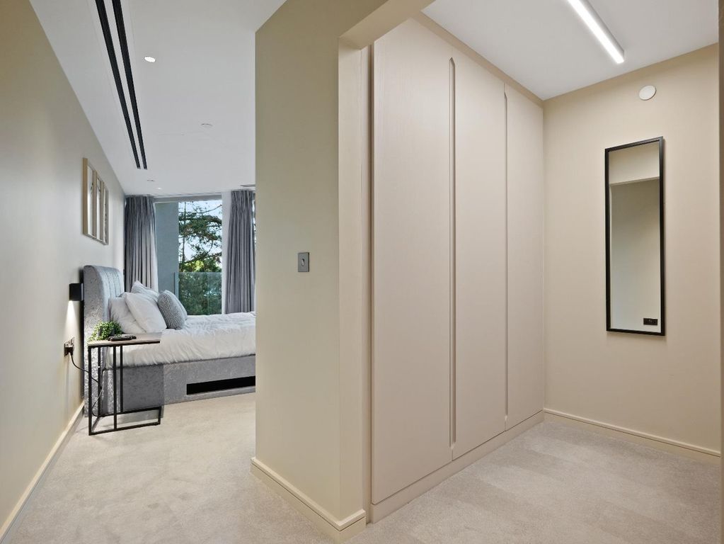 Additional image 4 of 3 bed flat for saleBanks Road, Poole BH13