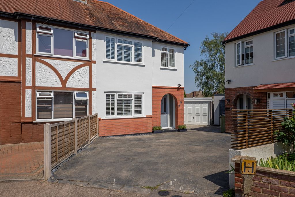 Property photo 1 of 18 Picture No. 03