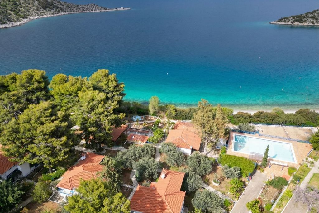 Property photo 2 of 22