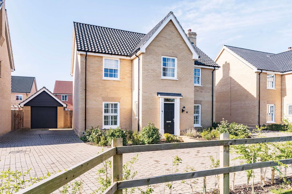 Property photo 1 of 20