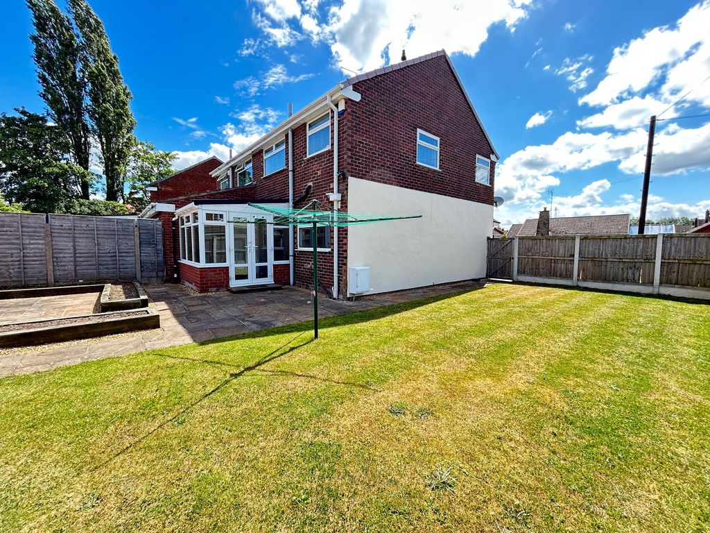 Property photo 3 of 25