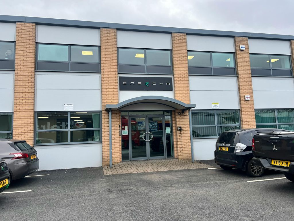 Property photo 1 of 9 Highlands House Ground Floor