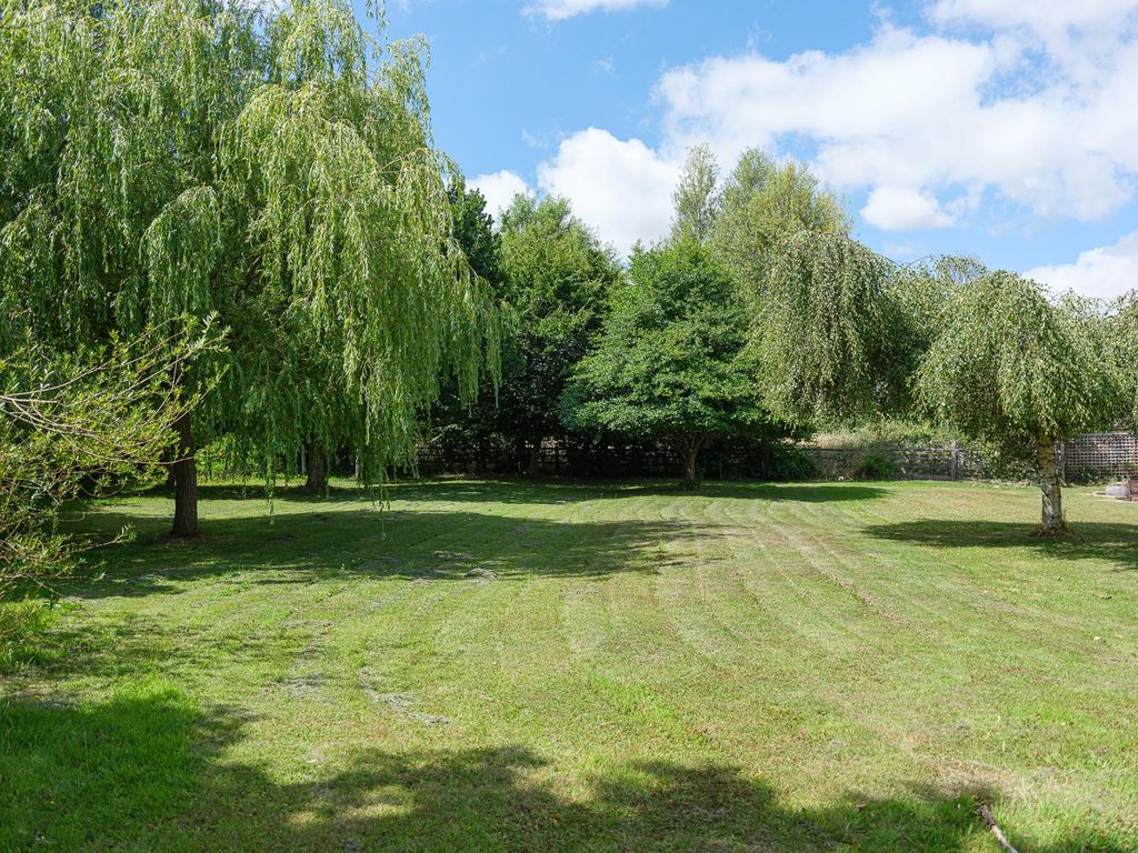 Property photo 2 of 24 Image