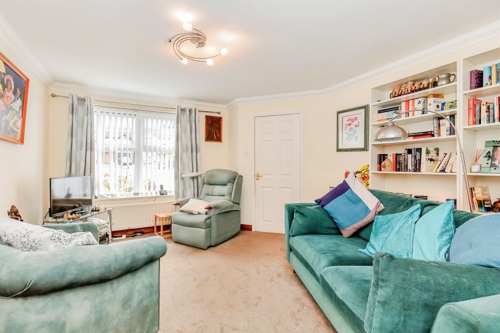 Property photo 3 of 18