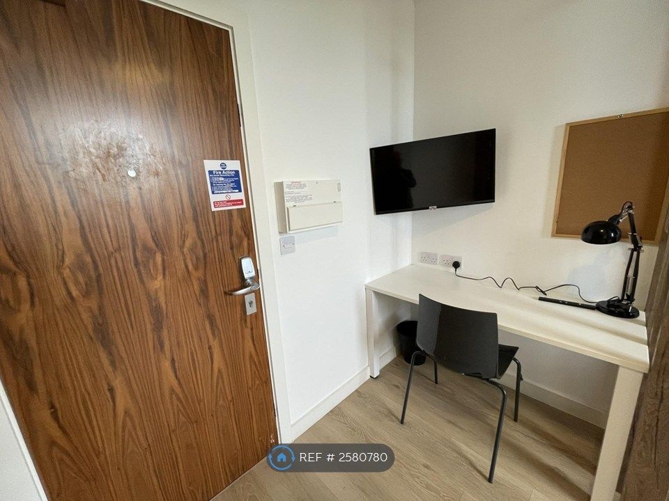 Property photo 3 of 10