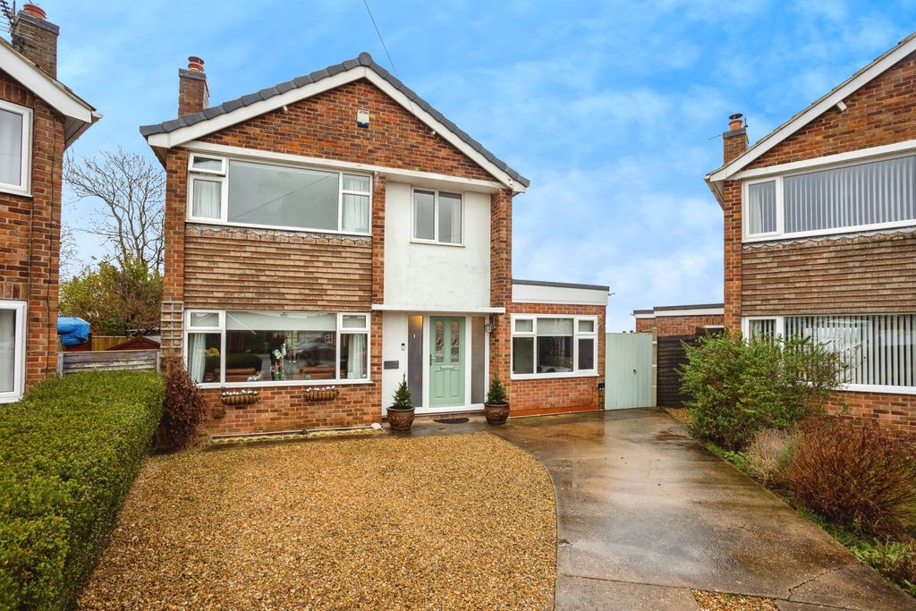 Property photo 1 of 35