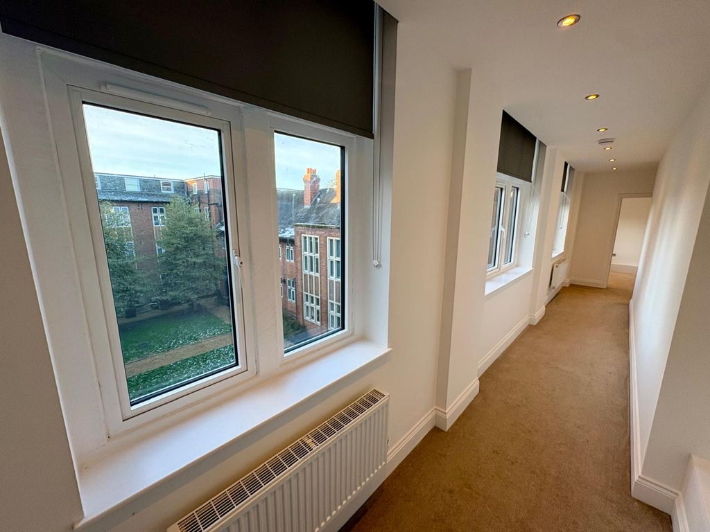 Property photo 3 of 12 Image