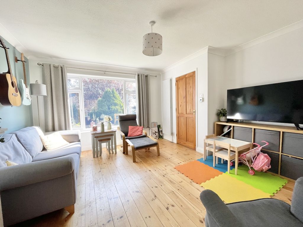 Property photo 3 of 17 Photo 3