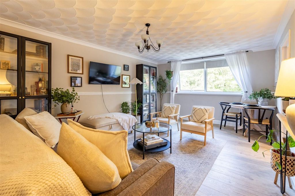 Property photo 2 of 15 7 The Plain (1).Jpg