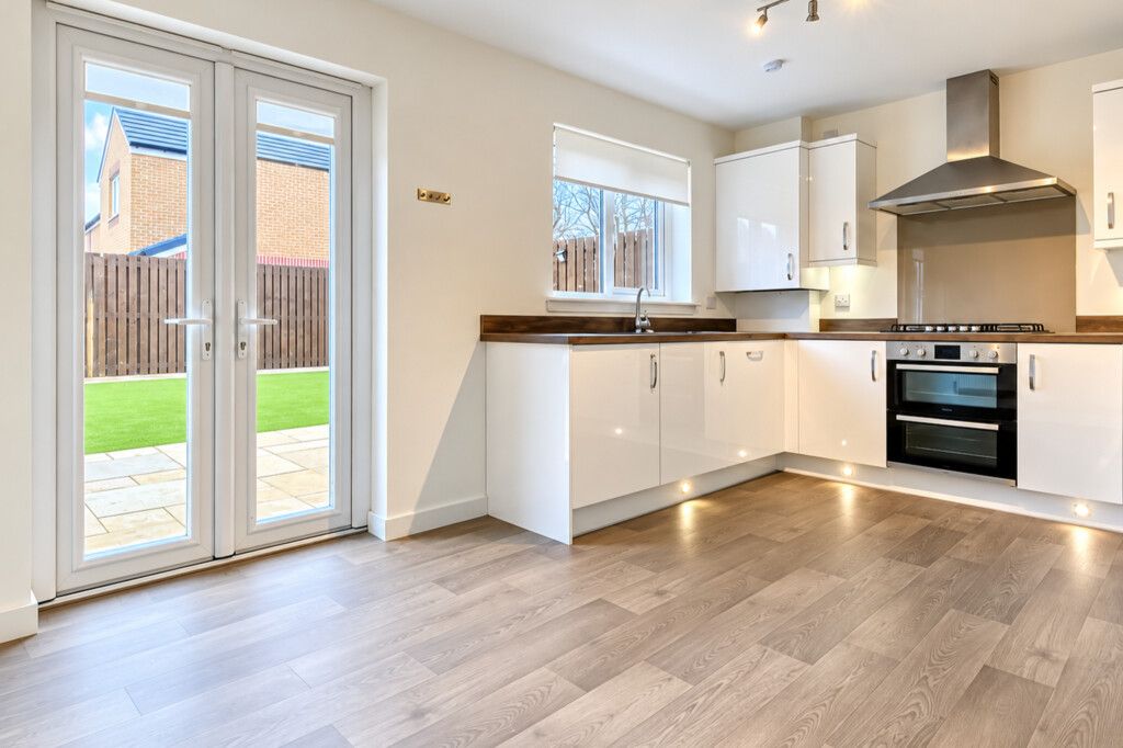 Property photo 2 of 11 2