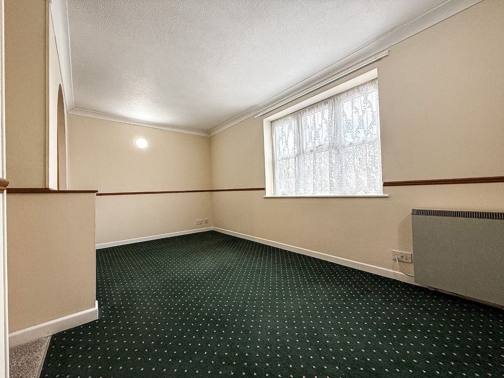 Property photo 3 of 9 50179111