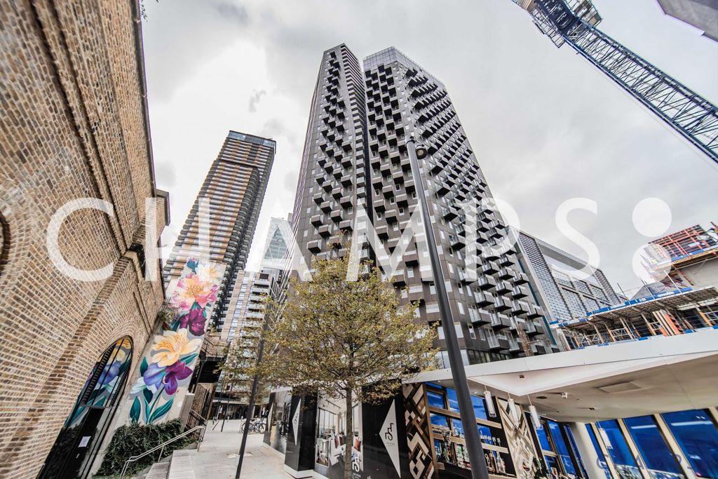 Property photo 1 of 8 1 Bed Flat To Rent Hewett Street, London Ec2A