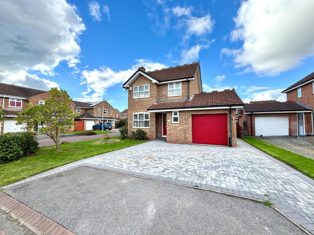 Property photo 1 of 15 External