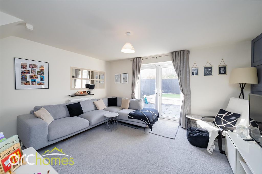 Property photo 2 of 37 Dsc03986-Edit.Jpg