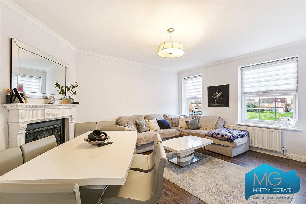 Property photo 2 of 19 Picture No. 04