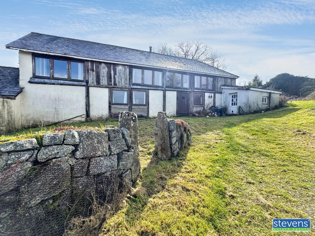 Property photo 1 of 17 Img_8007