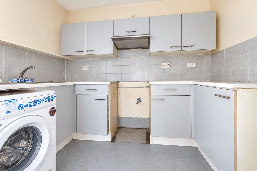 Property photo 2 of 7 Picture No. 09