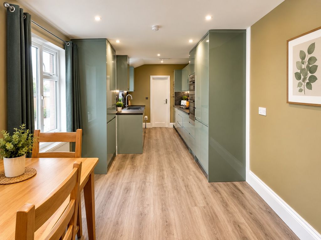 Property photo 3 of 13 Kitchen Diner