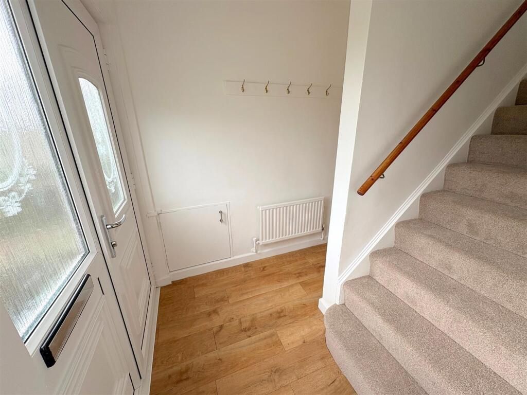 Property photo 3 of 33